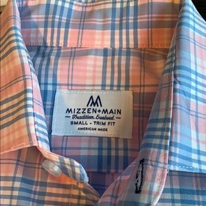 Mizzen and Main, small, trim, long sleeve shirt